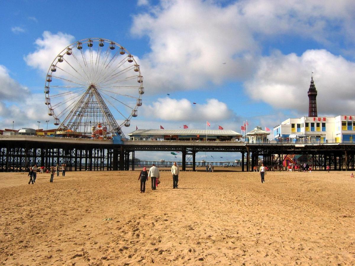 White Moon Hotel Blackpool Buitenkant foto