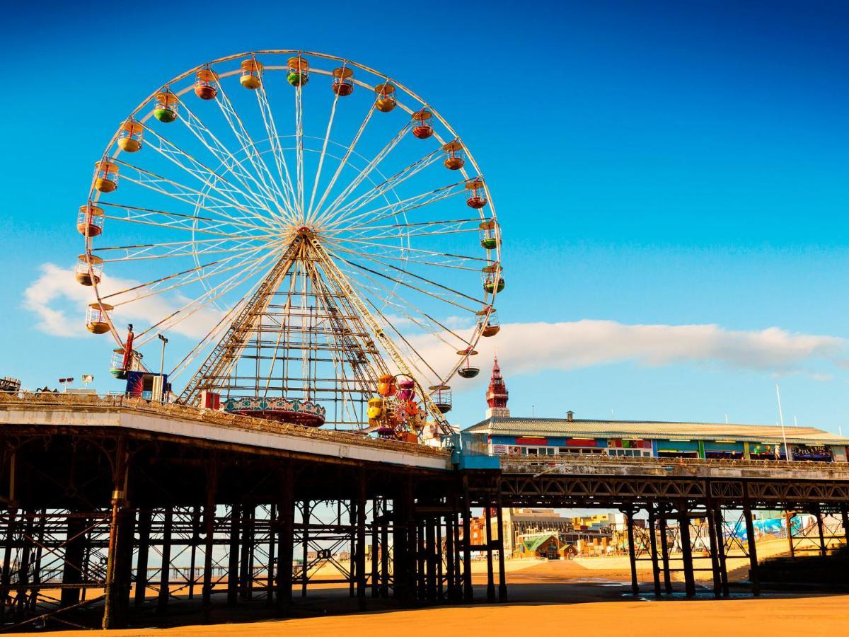 White Moon Hotel Blackpool Buitenkant foto